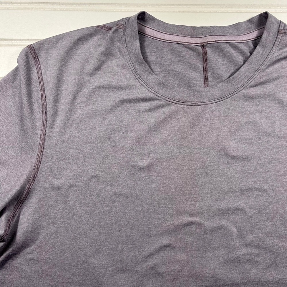 Lululemon The Fundamental Short Sleeve Shirt Mens L Purple Mauve Heather Stretch
